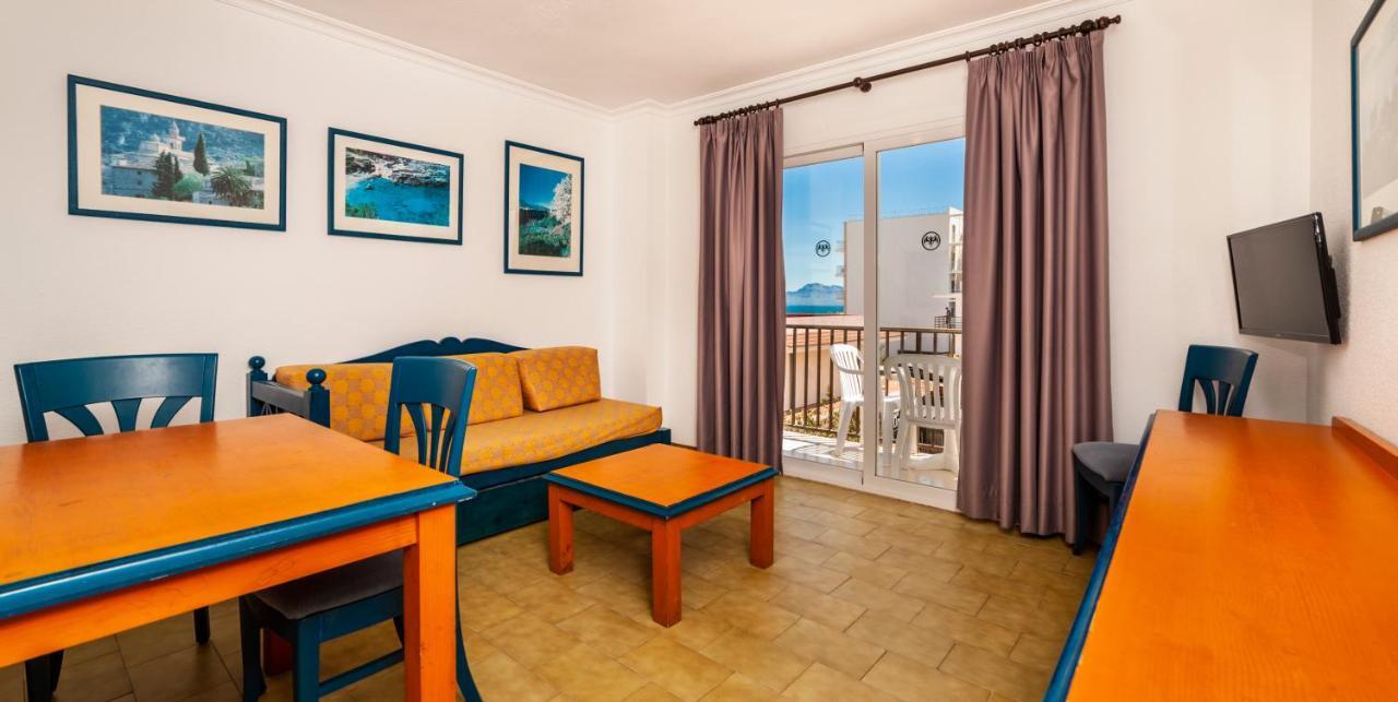 Apartamentos Charlys Can Picafort กันปิกาฟอร์ต ภายนอก รูปภาพ