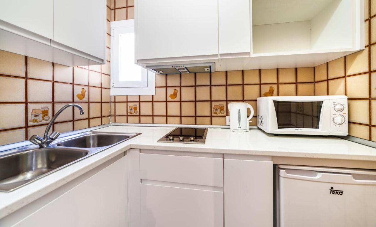 Apartamentos Charlys Can Picafort กันปิกาฟอร์ต ภายนอก รูปภาพ