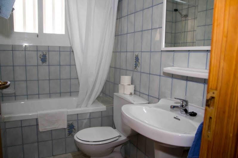 Apartamentos Charlys Can Picafort กันปิกาฟอร์ต ภายนอก รูปภาพ